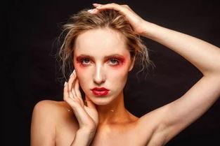 纹唇视频教程,轻松掌握唇部纹饰技巧